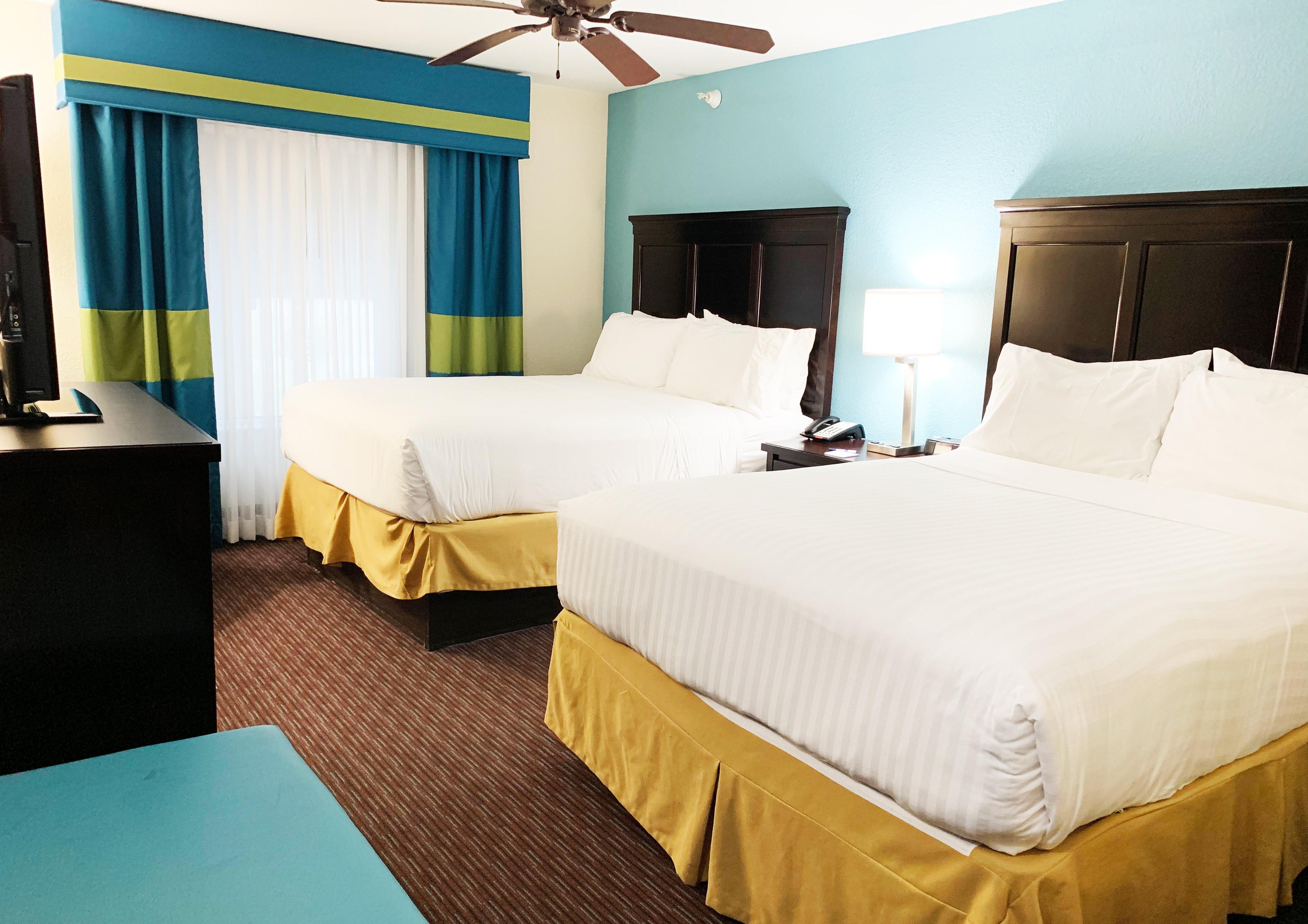 Holiday Inn Express Hotel & Suites Gainesville By Ihg Exterior foto